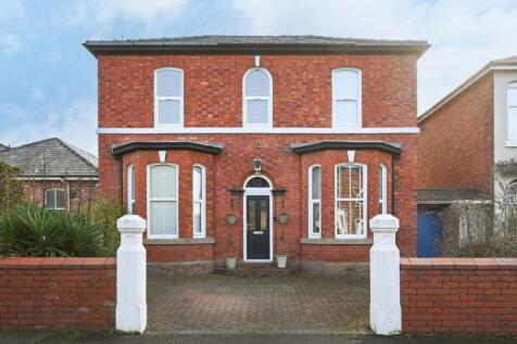 Linaker Street, Southport, PR8