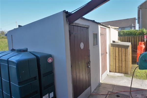 OUTBUILDINGS :