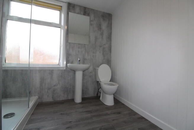 3 bed House to rent Image 12