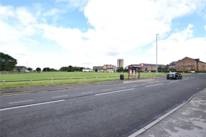 2 bed Apartment for sale Image 9