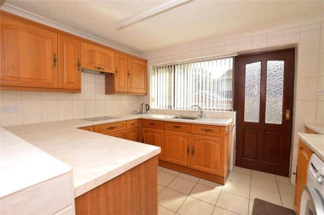 3 bed Semi-Detached for sale Image 4