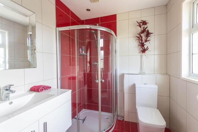 En Suite bedroom 2