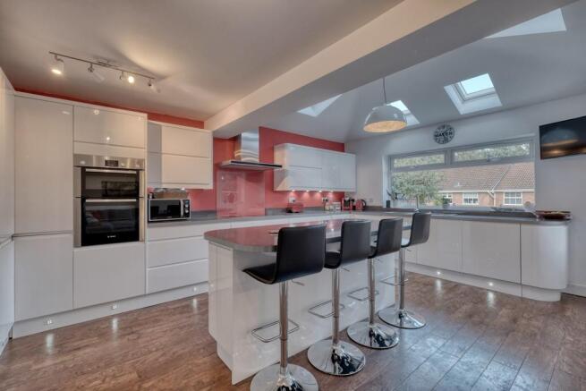Kitchen / Family ...