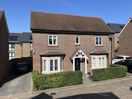 Craftmans Crescent, Burgess Hill, RH15
