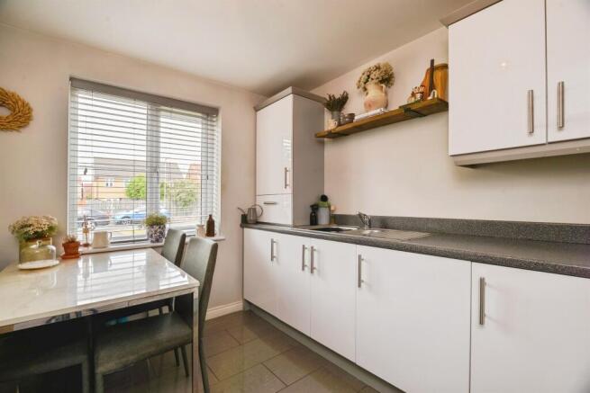 3 bed End of Terrace for sale Image 2
