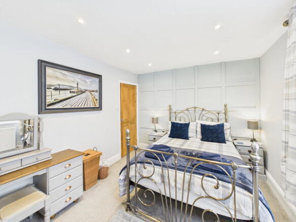 2 bed Cottage for sale Image 6