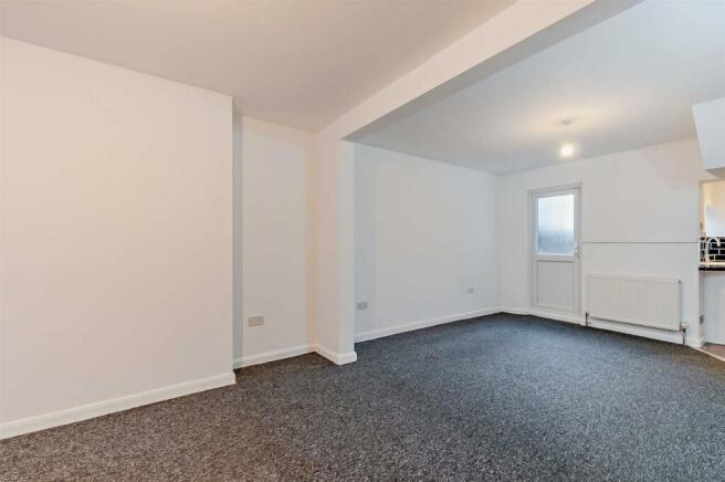 8579356-interior01-800.jpg