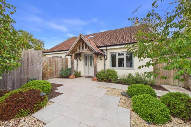 3-bed detached on Finchampstead Road, Wokingham, Berkshire, RG41, £900,000
