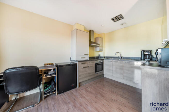 936270a7cb80457fbb25fde4acd3dec5