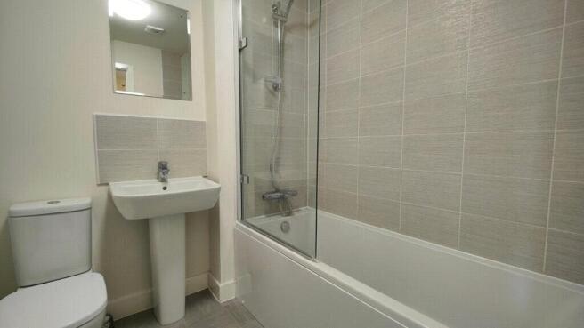 2 bed Semi-Detached to rent Image 10