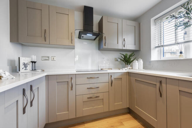 4 bed Detached for sale Image 3
