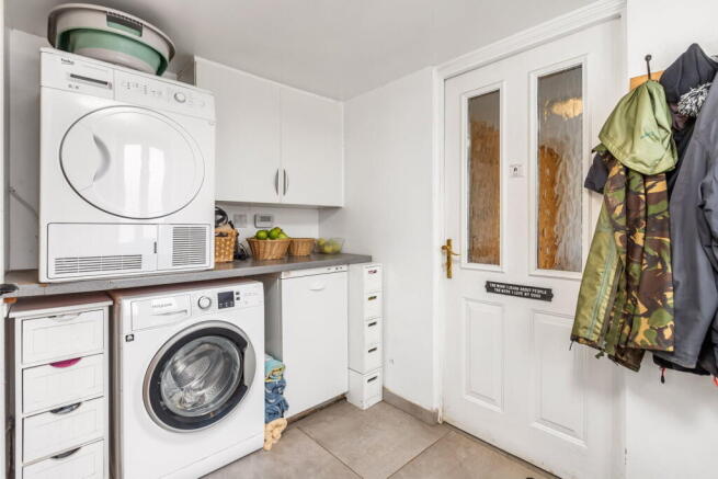 4 bed Cottage for sale Image 11