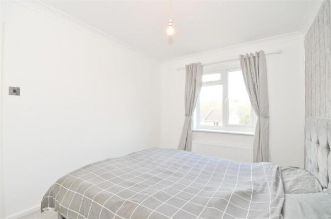 Bedroom 1.JPG