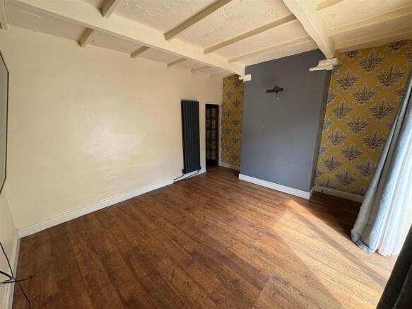3 bed Terraced for sale Image 8
