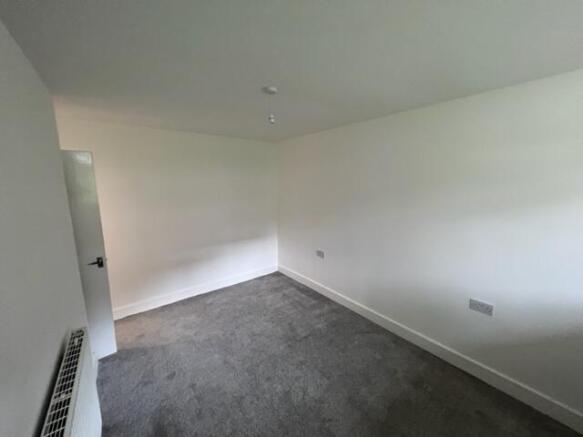 1 bed Apartment to rent Image 11