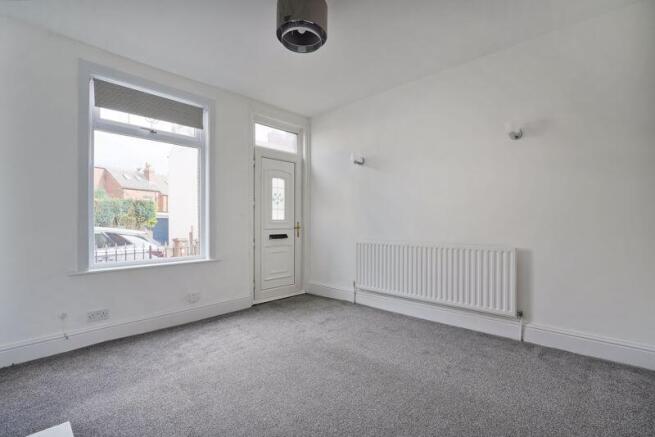 2 bed Terraced to rent Image 9