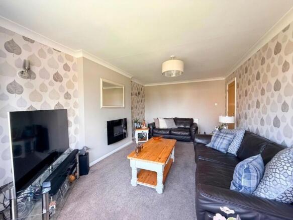 3 bed Semi-Detached for sale Image 5