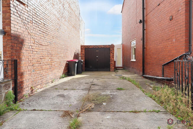 5 bed House of Multiple Occupation for sale Image 10