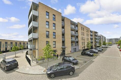 Broadis Way, Rainham, Essex