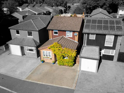 Calluna Drive, Crawley, RH10