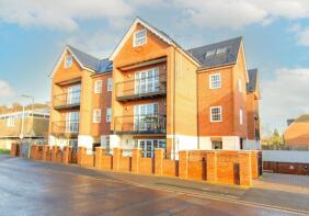 Flat 7, Crondall Place, Church Road, Fleet GU51 4NB