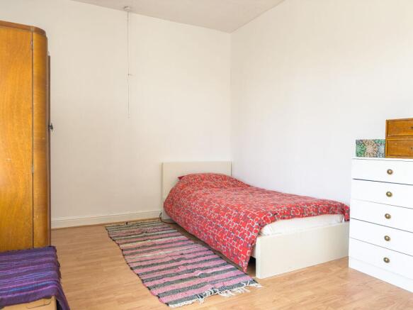 3 bed Terraced for sale Image 10