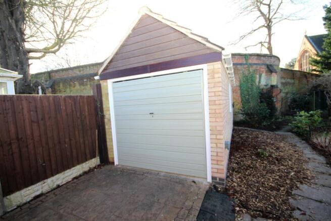 garage.jpg