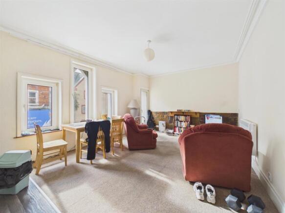 Flat 1 Living room