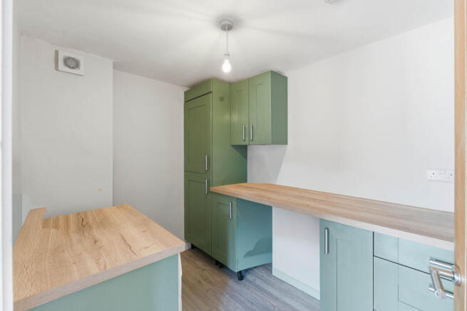 3 bed Terraced for sale Image 8