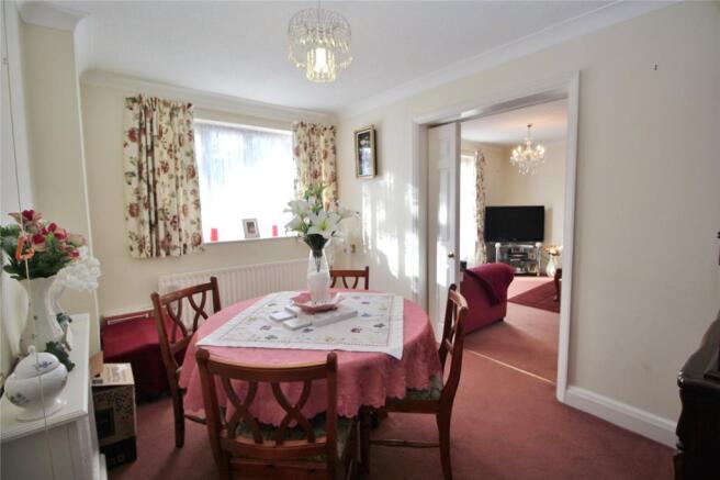 Dining/Bed 2