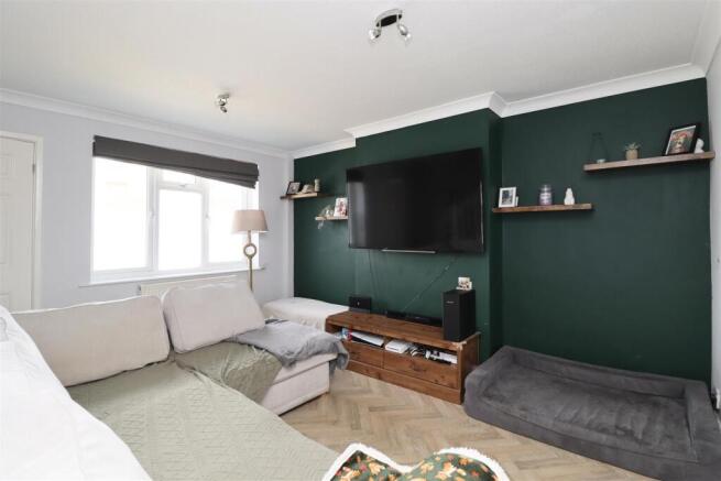 2 bed Terraced for sale Image 6