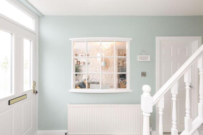 5 bed Semi-Detached for sale Image 12