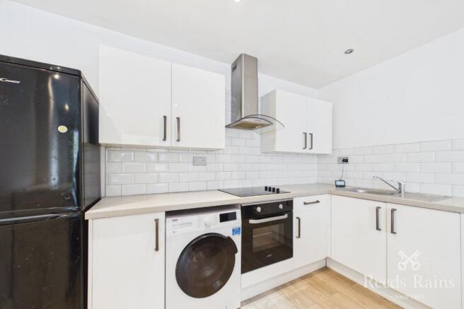1 bed Apartment to rent Image 4