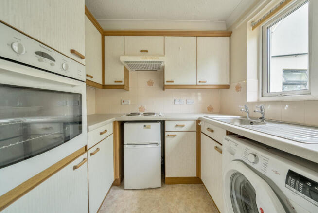 1343912-3-68a6d44...