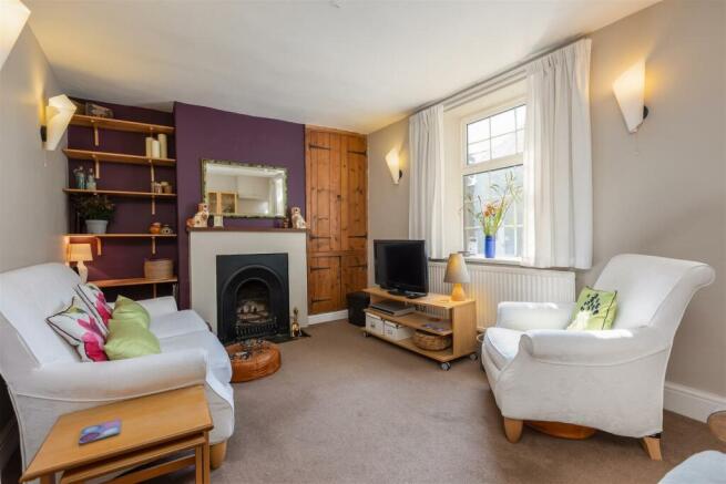 Hill Cottages 28 Sitting Room-1.jpg