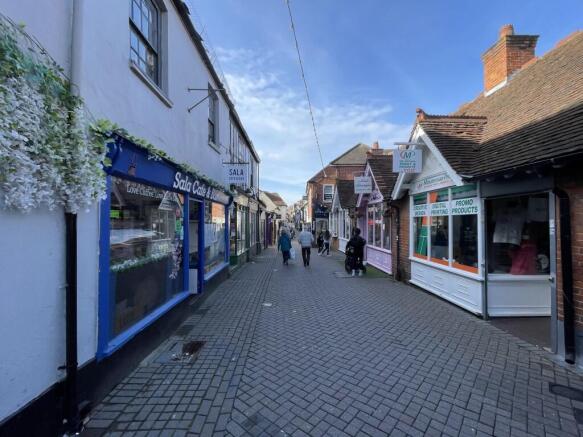 3 Medium T202511061547.jpg