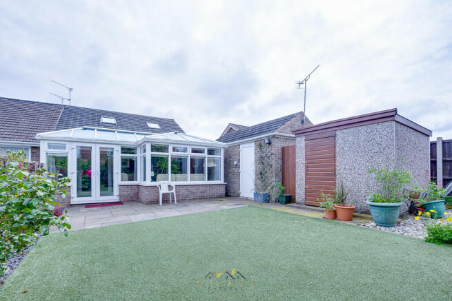 Back garden 1.3