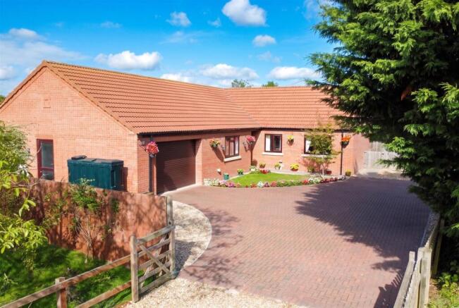 Main.jpg
