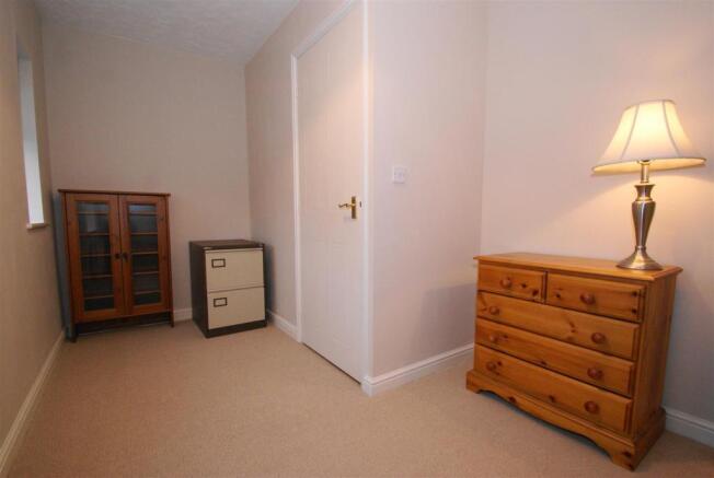 Price Close Bed 2.JP