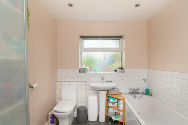 2AR1BR - Bathroom B.jpg