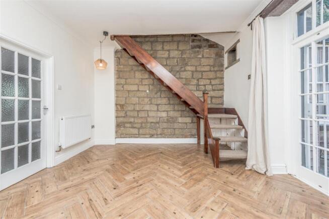2 bed Semi-Detached for sale Image 6