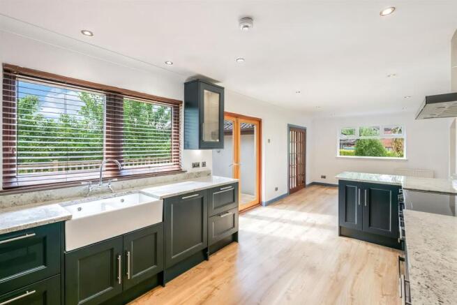 Kitchen/Dining Room