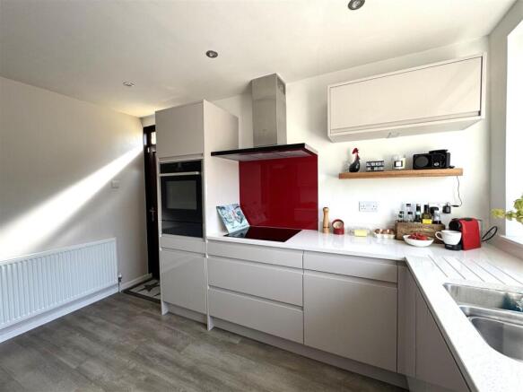 3 bed Semi-Detached Bungalow for sale Image 5
