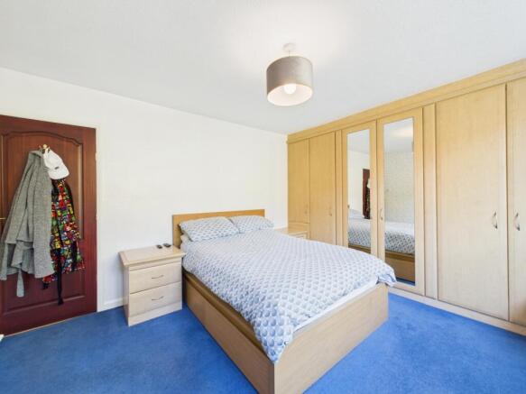 4 bed Detached Bungalow for sale Image 12