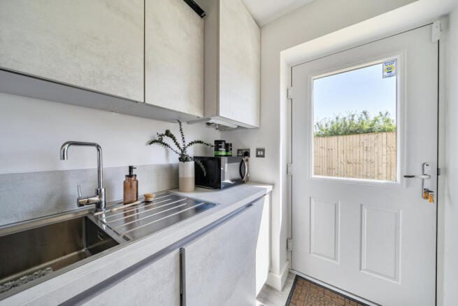 5 bed Detached for sale Image 5