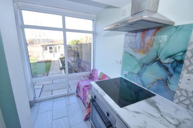 kitchen/viewing spot