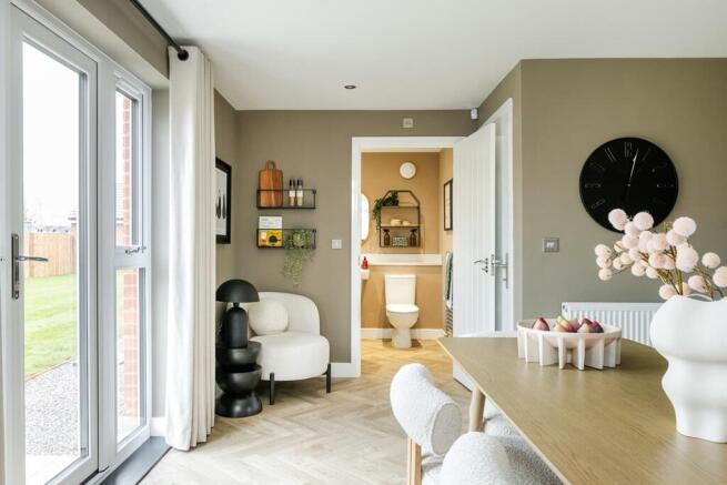 4 bed Detached for sale Image 7