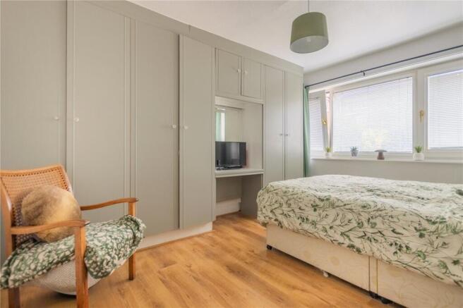 3 bed Terraced for sale Image 12