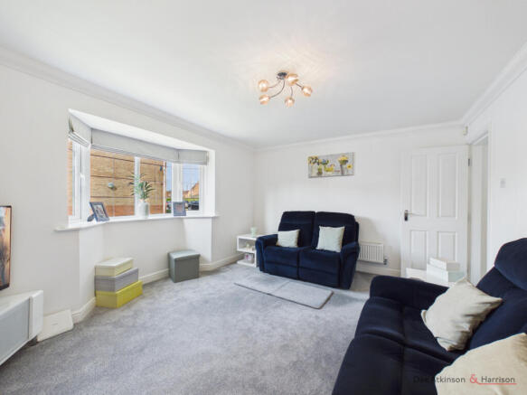 2 bed Flat for sale Image 8