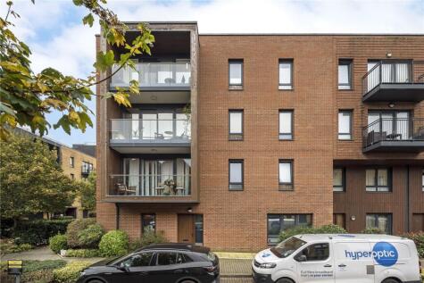 Dowding Drive, London, SE9